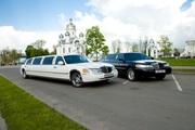 Прокат лимузинов и украшение свадебных залов